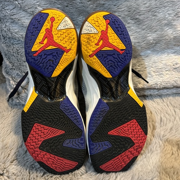 Nike Men”s Air Jordan XXXVII Basketball Shoes Size 11 Light Bone/Black - Picture 6 of 9